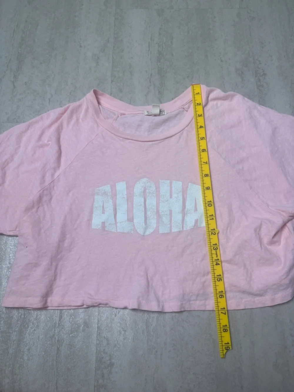 Billabong crop tee shirt Just Beachin' cropped t-shirt pink Aloha